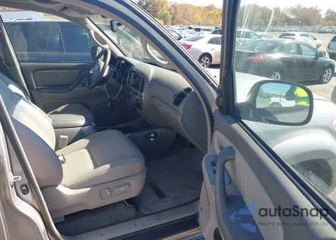 2005 Toyota Sequoia Limited V8 из США, поврежденный, VIN 5TDBT48A75S235018